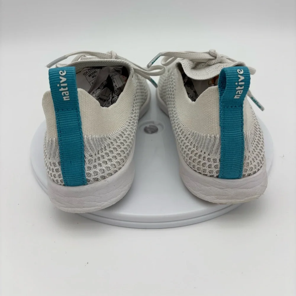 NATIVE Kids White Sneaker Shoe Mercury‎ LiteKnit Lace Up Stretch Girl Boy J1.5